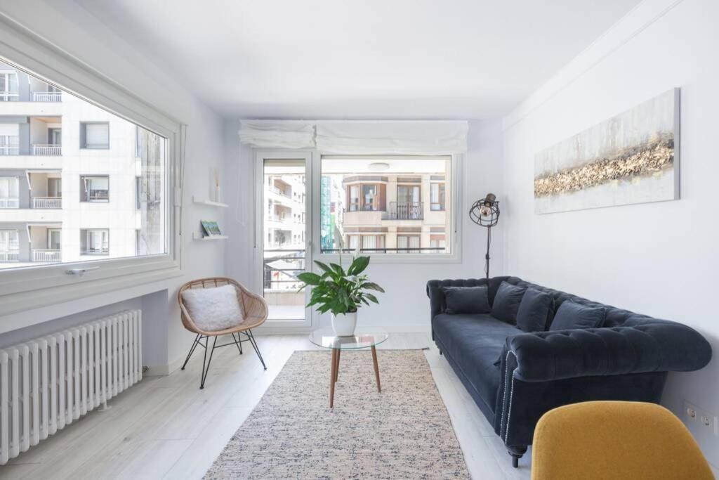 New Gorgeous Central Apartment - Beachfront - 3 Bd 圣塞瓦斯蒂安 外观 照片