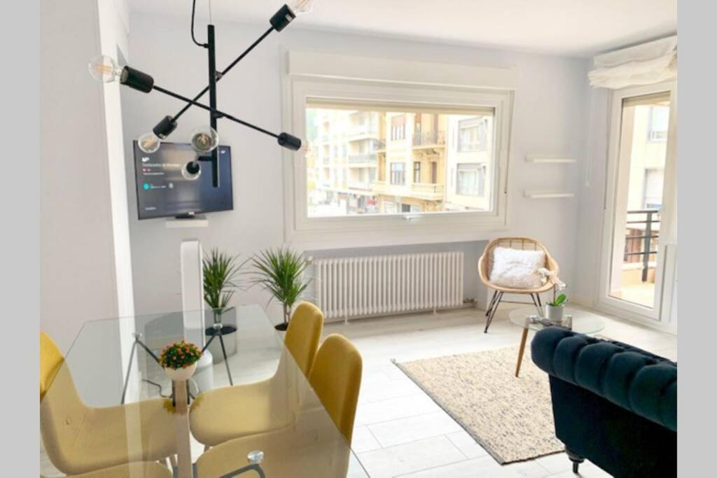 New Gorgeous Central Apartment - Beachfront - 3 Bd 圣塞瓦斯蒂安 外观 照片